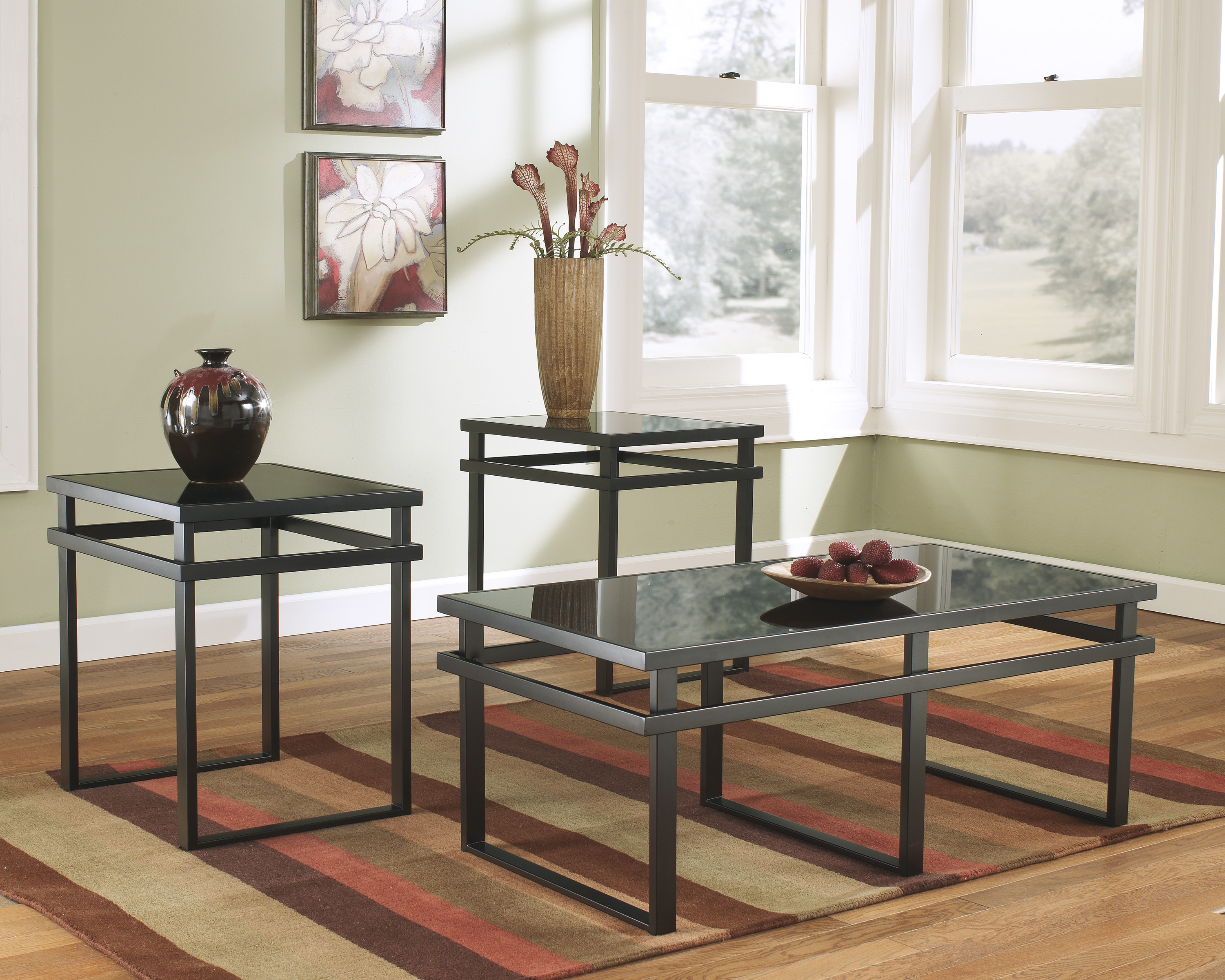 Laney 3 piece table set