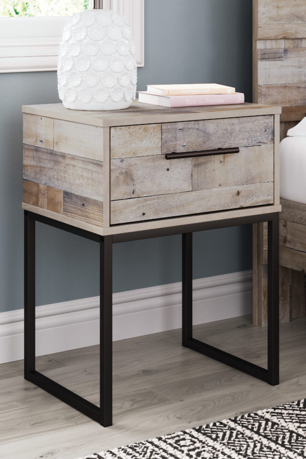 Neilsville Bedroom Package (Whitewash) - Image 4