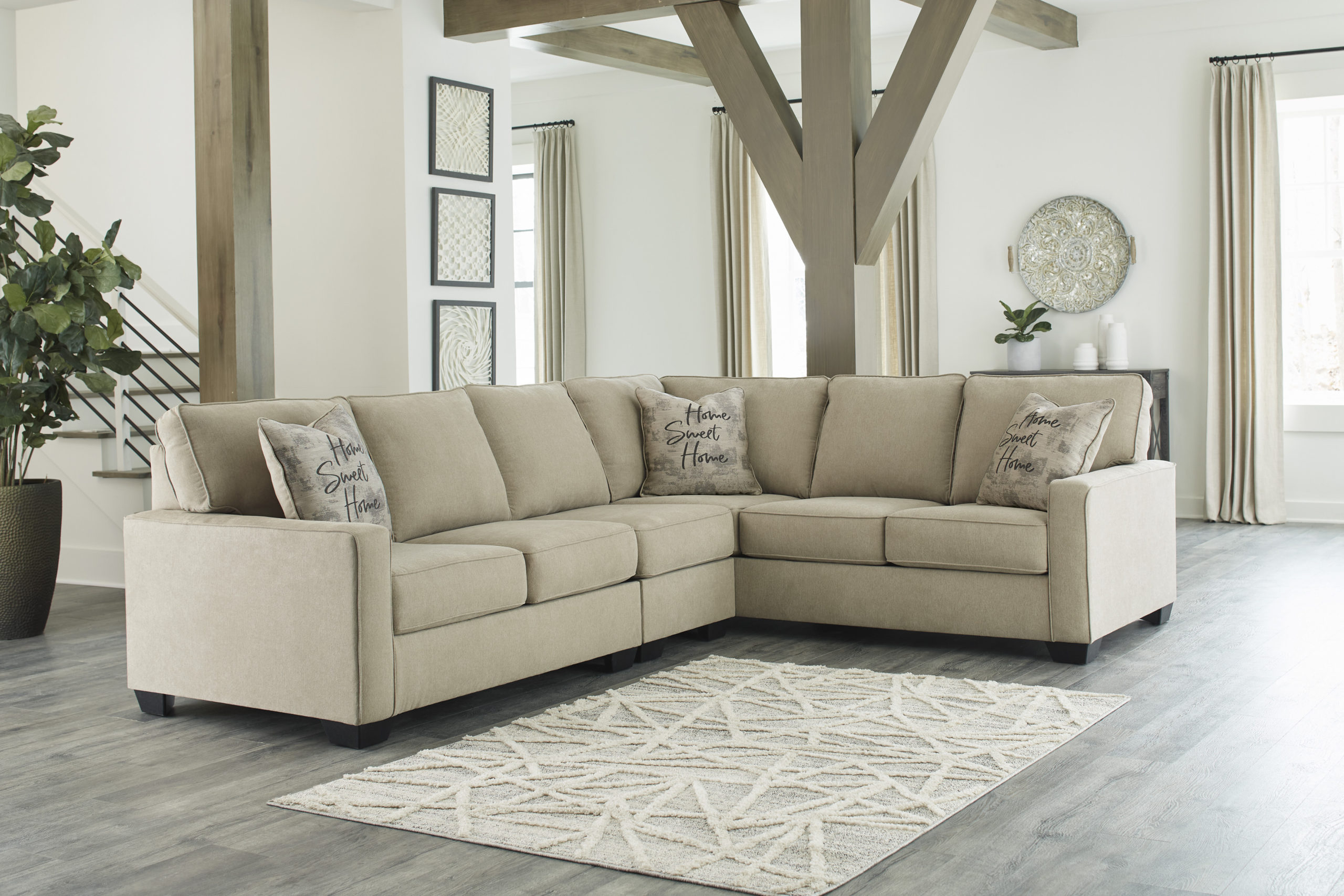 Lucina 2Pc Sectional