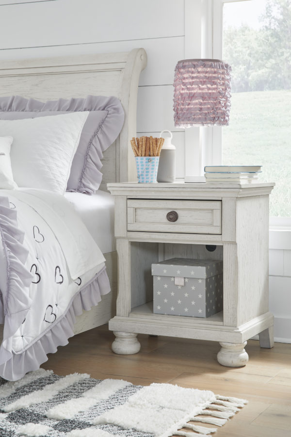 Robbinsdale Sleigh Storage Bed Package - Image 3