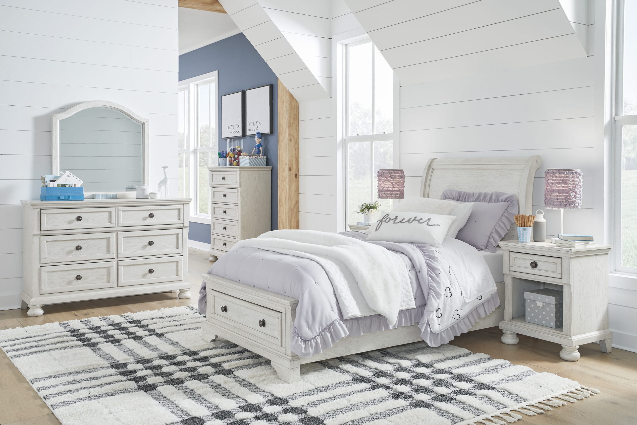 Robbinsdale Sleigh Storage Bed Package