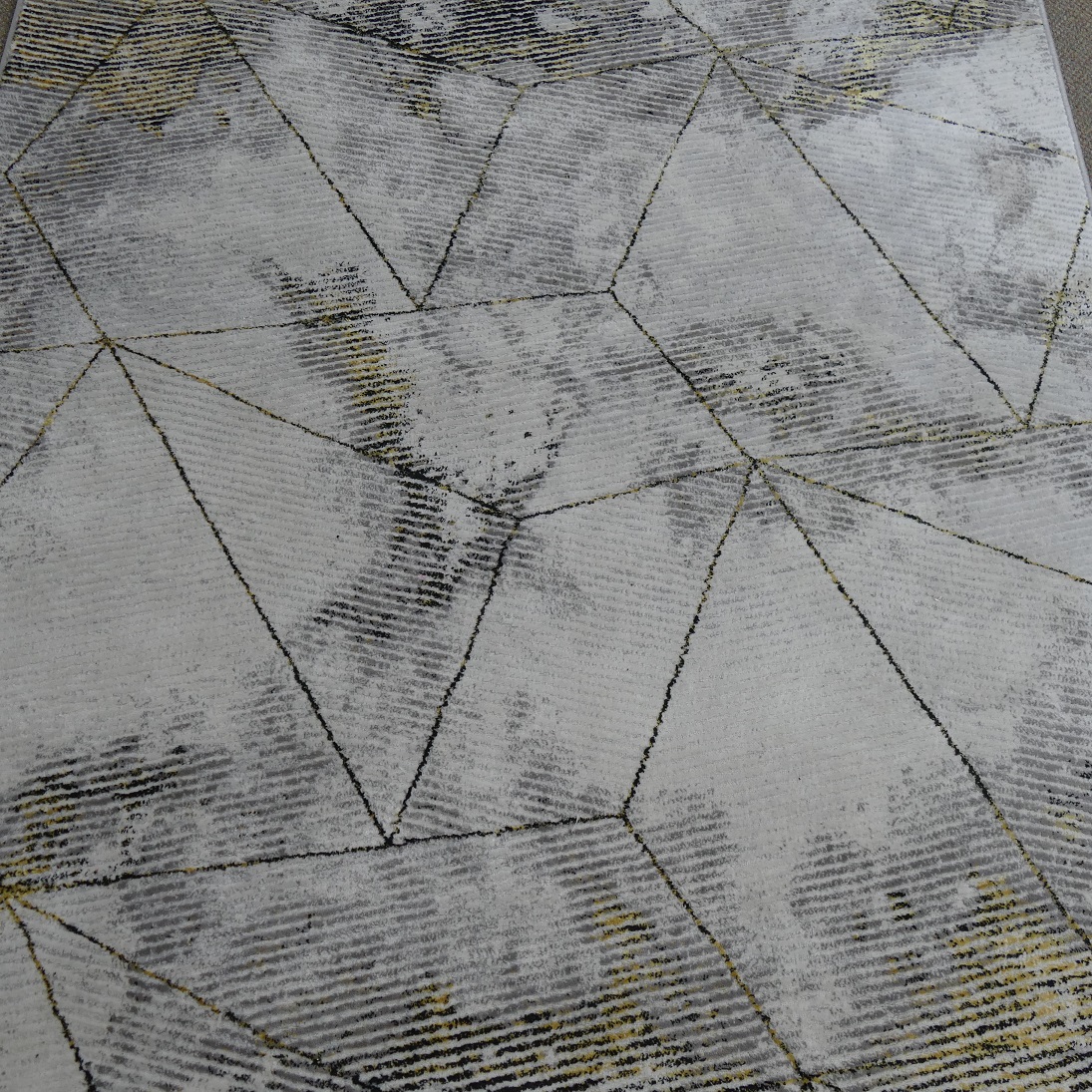 Gray Anthracite Lines Rug 5X7